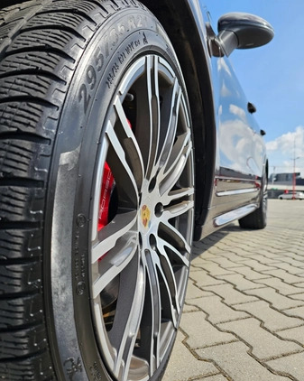 Porsche Cayenne cena 209100 przebieg: 146000, rok produkcji 2015 z Kielce małe 562